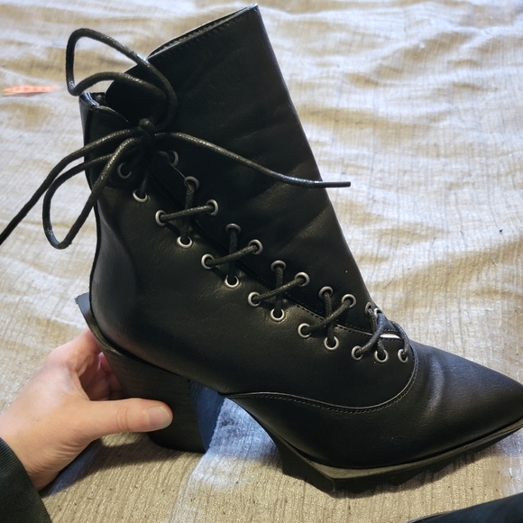 Lamoda Corset Detail Boot Dolls Kill - Picture 3 of 4